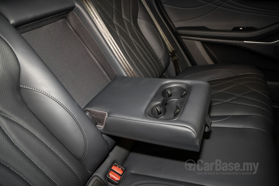 Omoda Jaecoo C9 Mk1 (2024) Interior