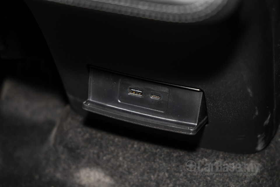 Omoda Jaecoo C9 Mk1 (2024) Interior
