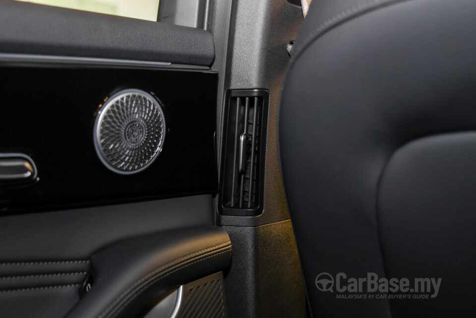 Omoda Jaecoo C9 Mk1 (2024) Interior
