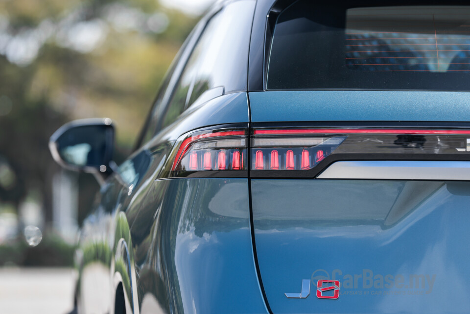 Omoda Jaecoo J8 Mk1 (2025) Exterior