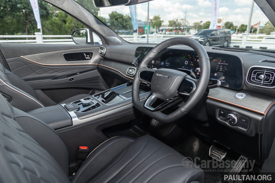 Omoda Jaecoo J8 Mk1 (2025) Interior