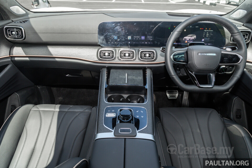 Omoda Jaecoo J8 Mk1 (2025) Interior