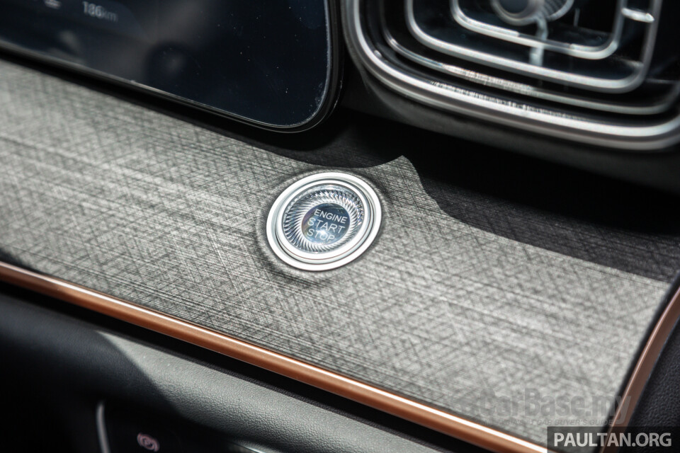 Omoda Jaecoo J8 Mk1 (2025) Interior