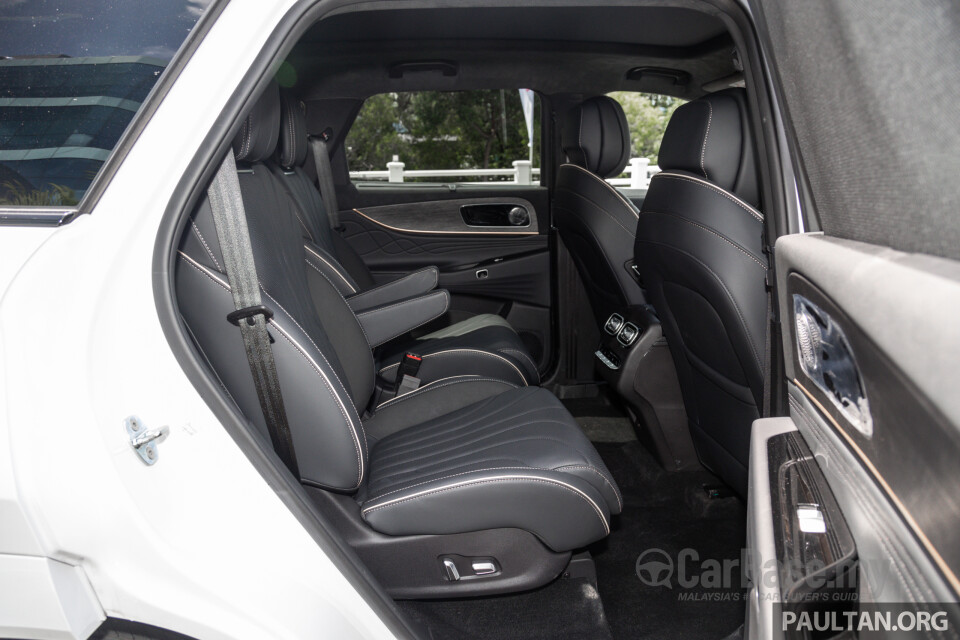 Omoda Jaecoo J8 Mk1 (2025) Interior