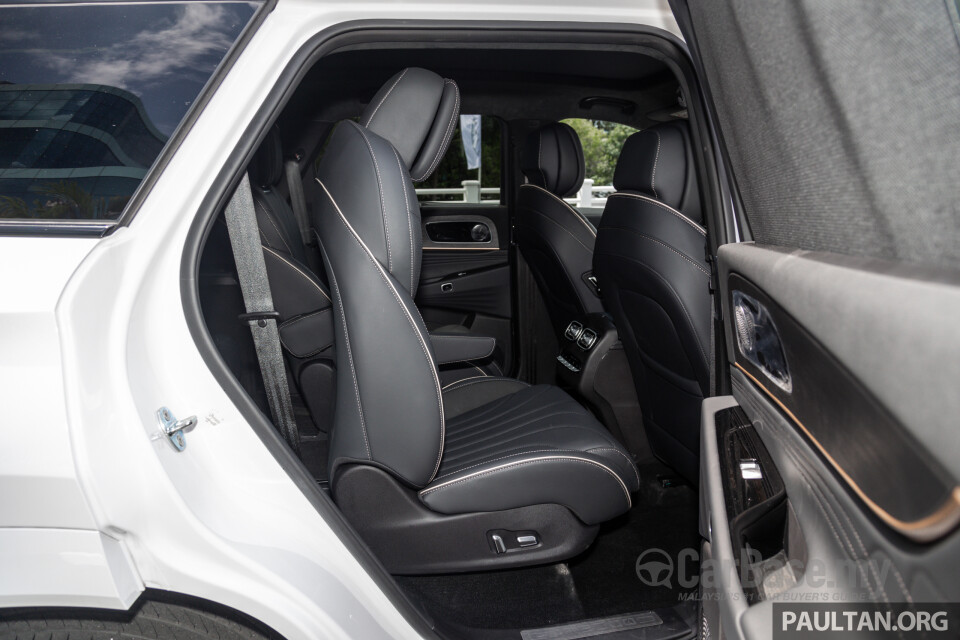 Omoda Jaecoo J8 Mk1 (2025) Interior