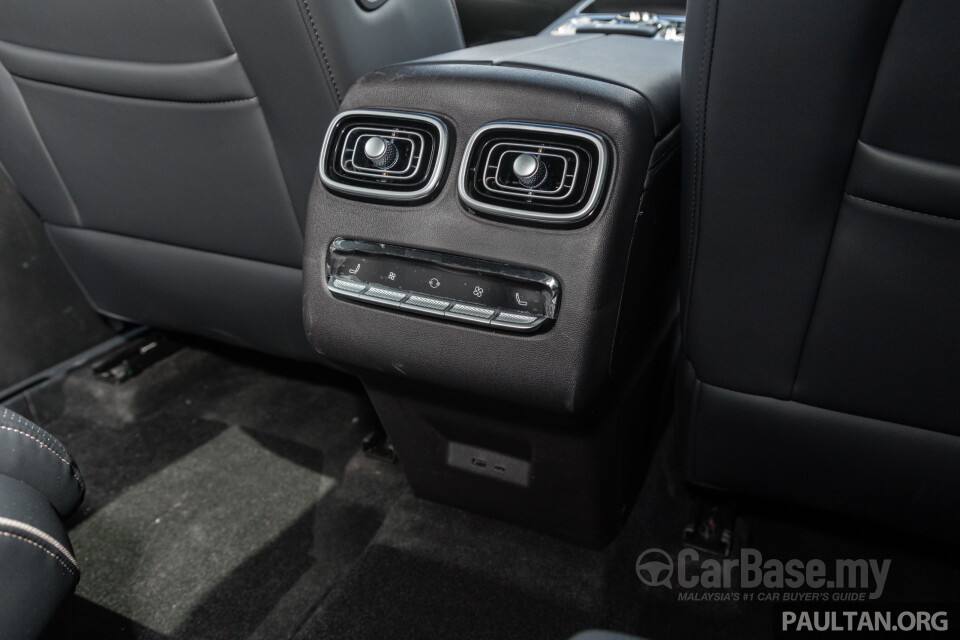 Omoda Jaecoo J8 Mk1 (2025) Interior