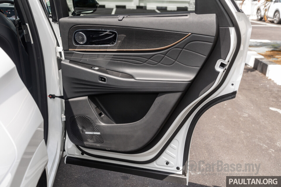 Omoda Jaecoo J8 Mk1 (2025) Interior
