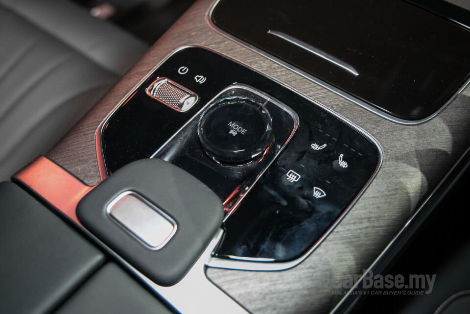 Omoda Jaecoo J8 Mk1 (2025) Interior