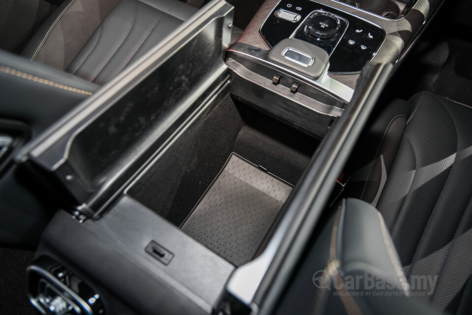 Omoda Jaecoo J8 Mk1 (2025) Interior