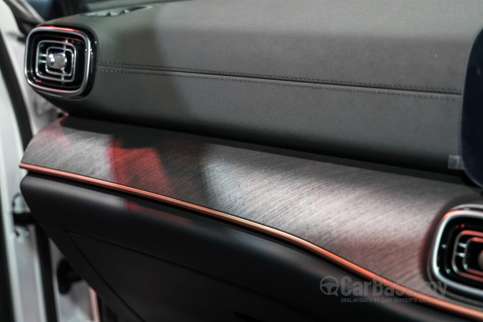 Omoda Jaecoo J8 Mk1 (2025) Interior