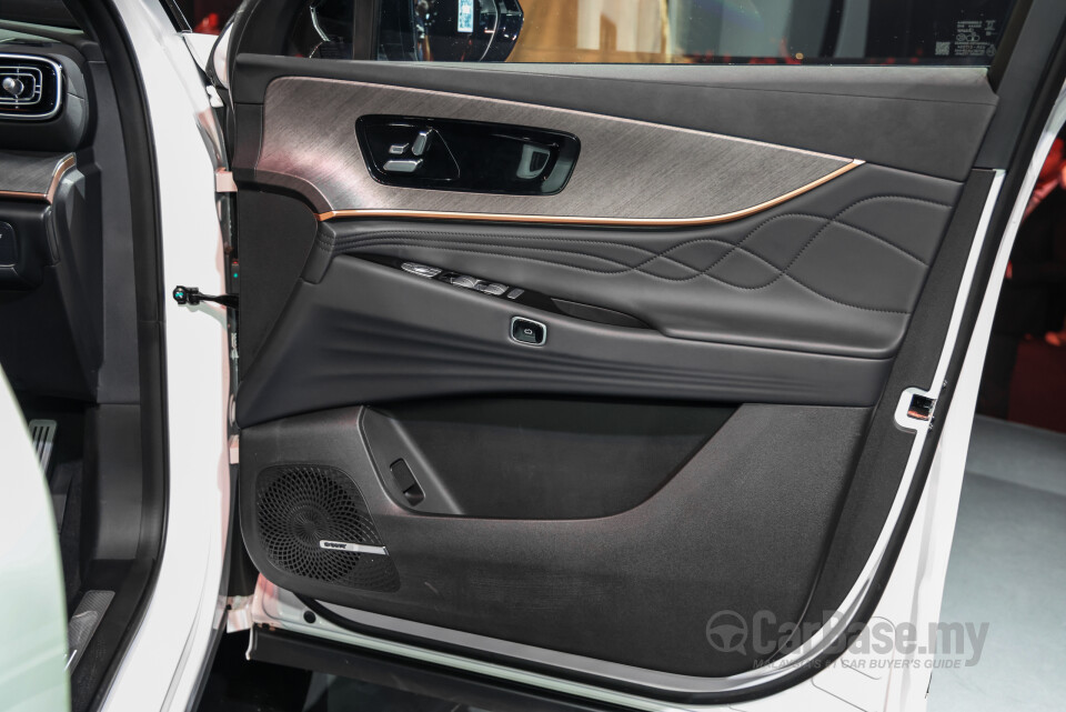 Omoda Jaecoo J8 Mk1 (2025) Interior
