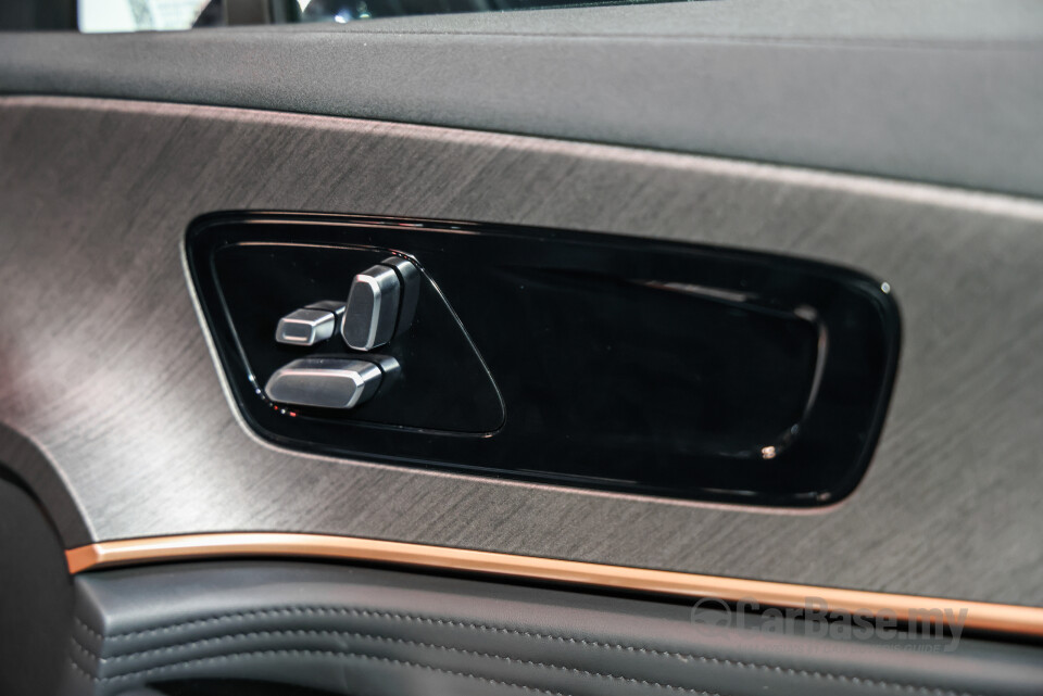 Omoda Jaecoo J8 Mk1 (2025) Interior