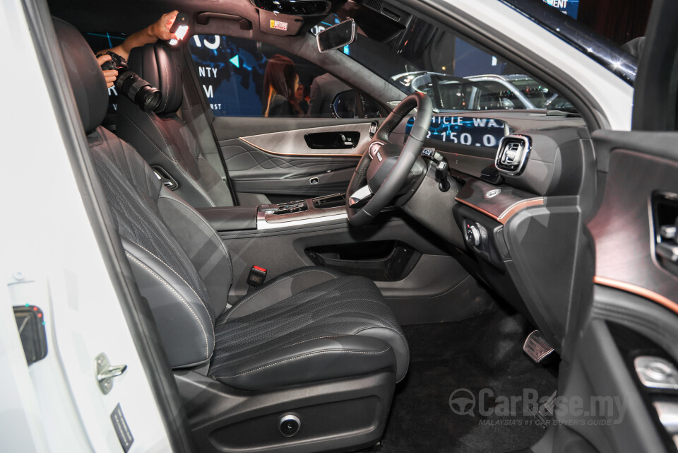 Omoda Jaecoo J8 Mk1 (2025) Interior