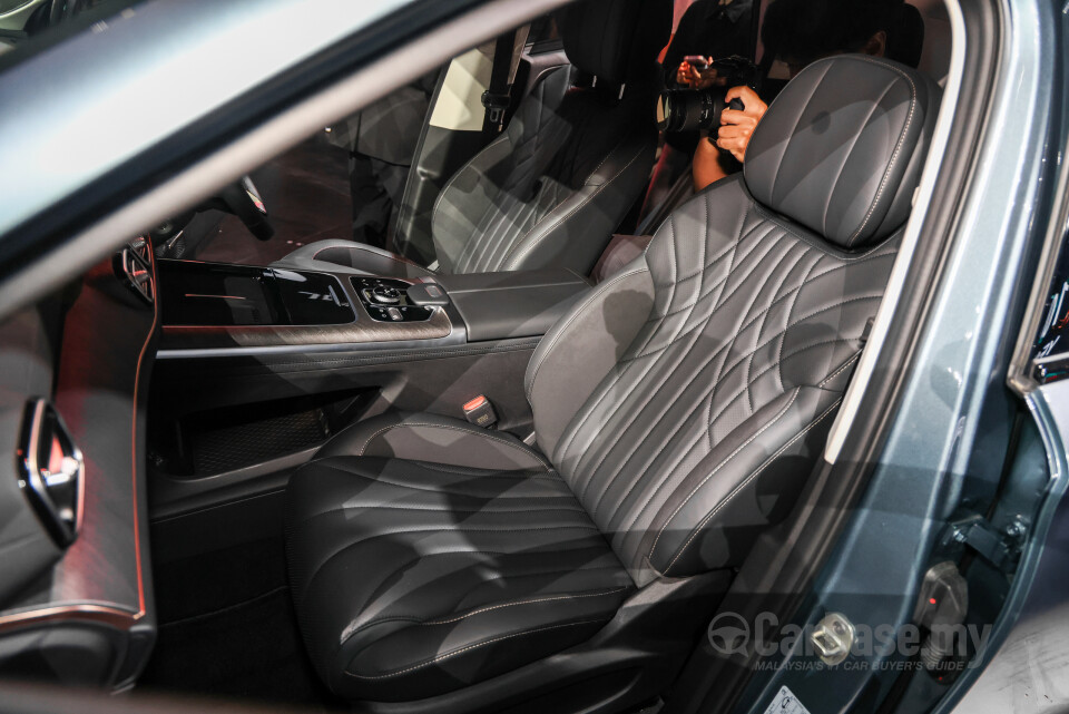 Omoda Jaecoo J8 Mk1 (2025) Interior