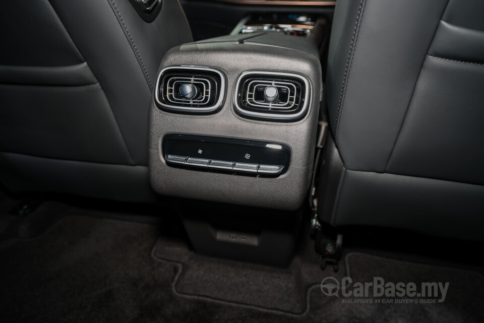 Omoda Jaecoo J8 Mk1 (2025) Interior