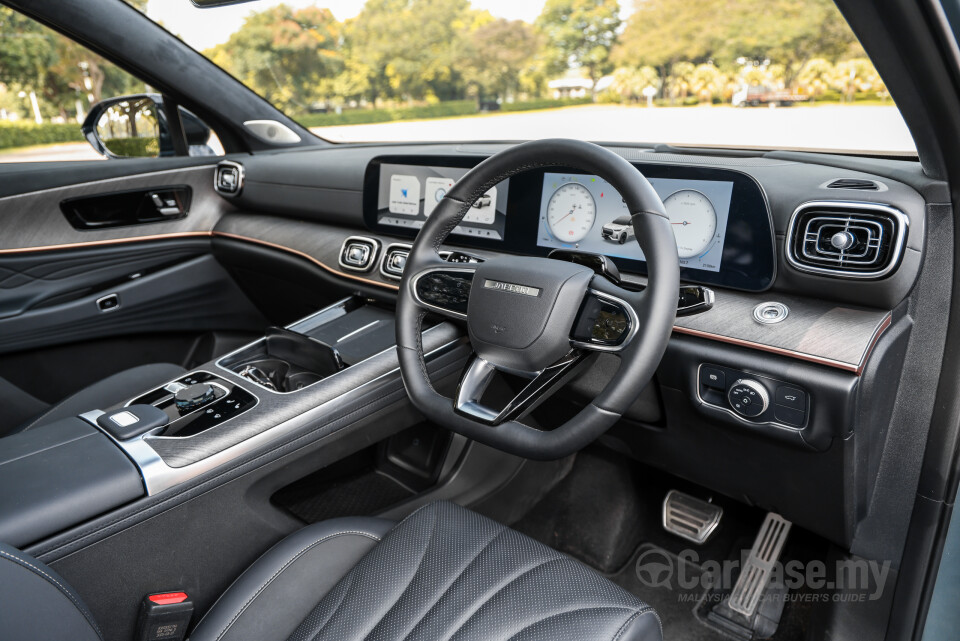 Omoda Jaecoo J8 Mk1 (2025) Interior
