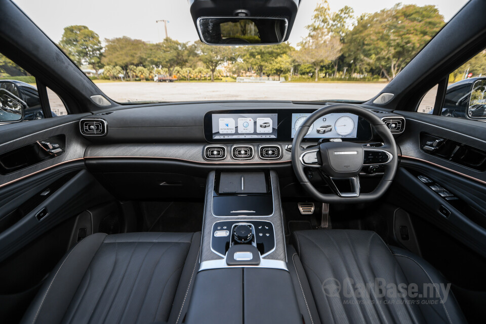 Omoda Jaecoo J8 Mk1 (2025) Interior