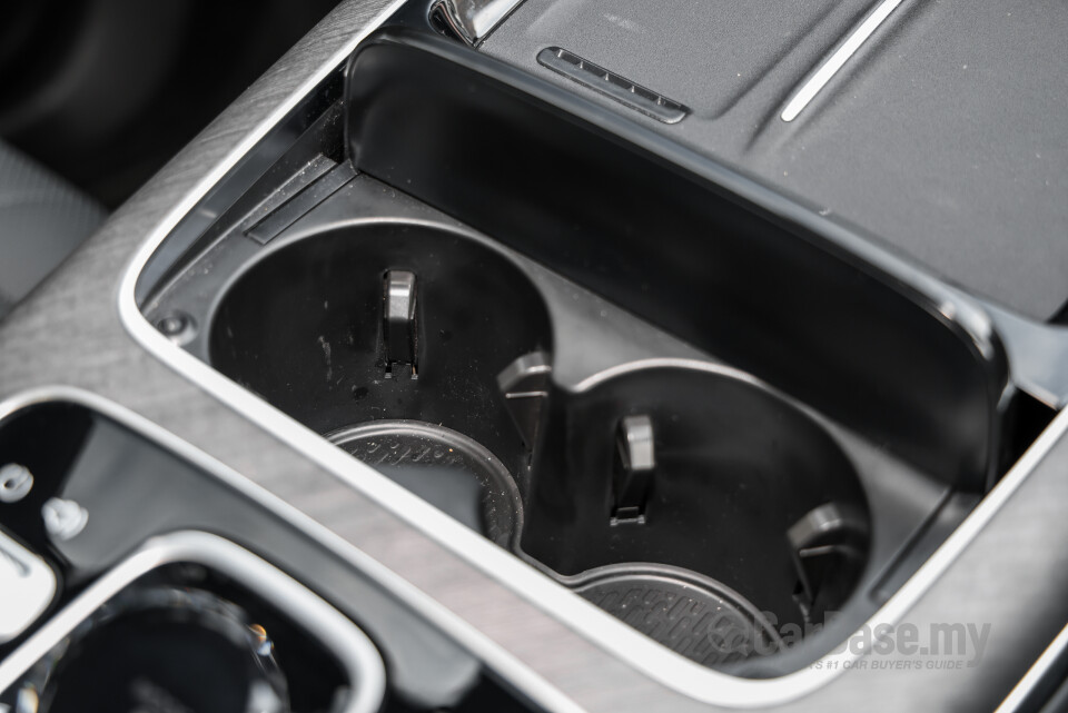 Omoda Jaecoo J8 Mk1 (2025) Interior