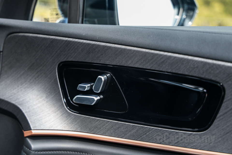 Omoda Jaecoo J8 Mk1 (2025) Interior