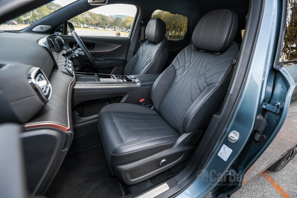 Omoda Jaecoo J8 Mk1 (2025) Interior