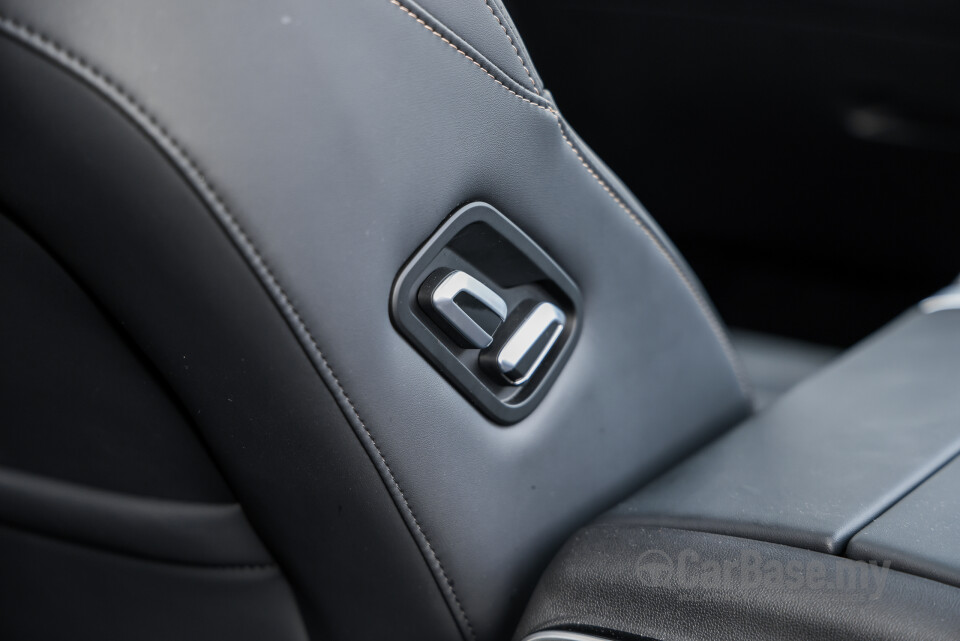 Omoda Jaecoo J8 Mk1 (2025) Interior