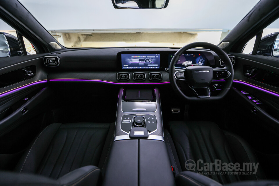 Omoda Jaecoo J8 Mk1 (2025) Interior