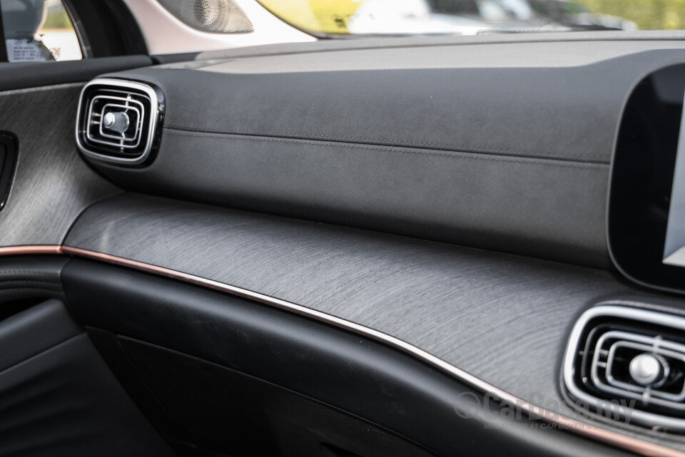 Omoda Jaecoo J8 Mk1 (2025) Interior
