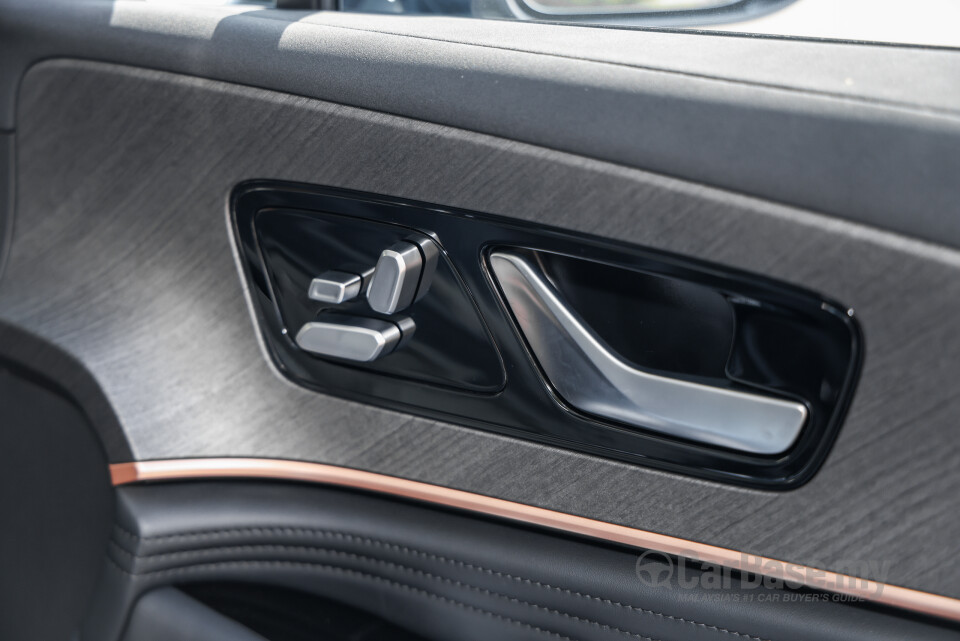 Omoda Jaecoo J8 Mk1 (2025) Interior