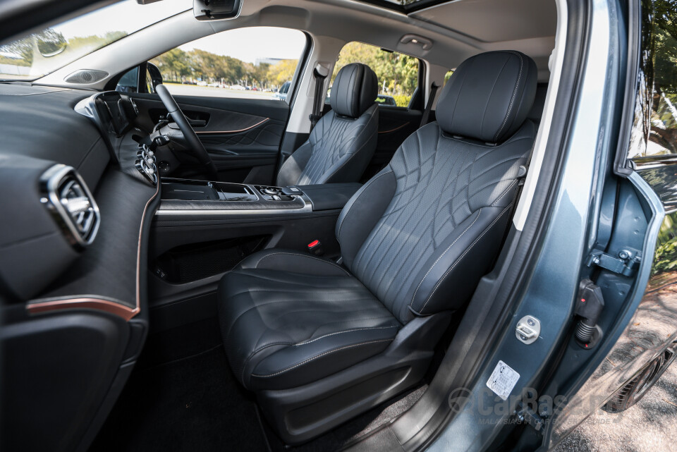Omoda Jaecoo J8 Mk1 (2025) Interior