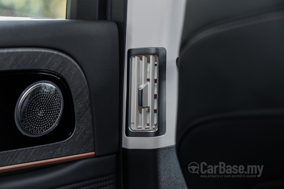 Omoda Jaecoo J8 Mk1 (2025) Interior