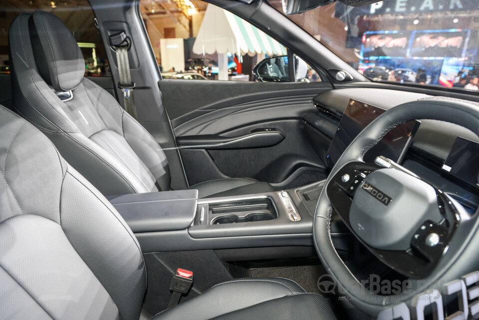 Omoda Jaecoo C7 Mk1 (2025) Interior