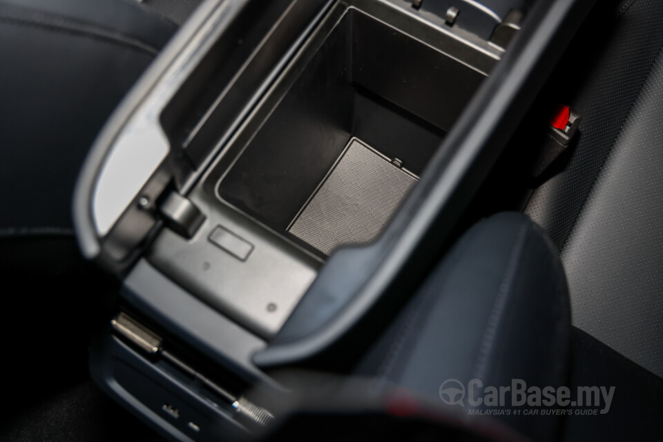 Omoda Jaecoo C7 Mk1 (2026) Interior