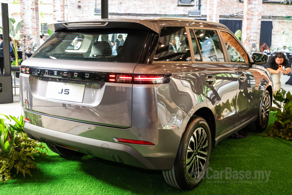 Omoda Jaecoo J5 Mk1 (2026) Exterior