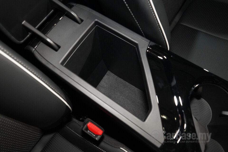 Omoda Jaecoo J5 Mk1 (2026) Interior