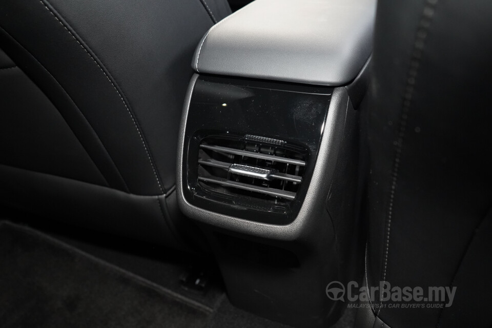 Omoda Jaecoo J5 Mk1 (2026) Interior