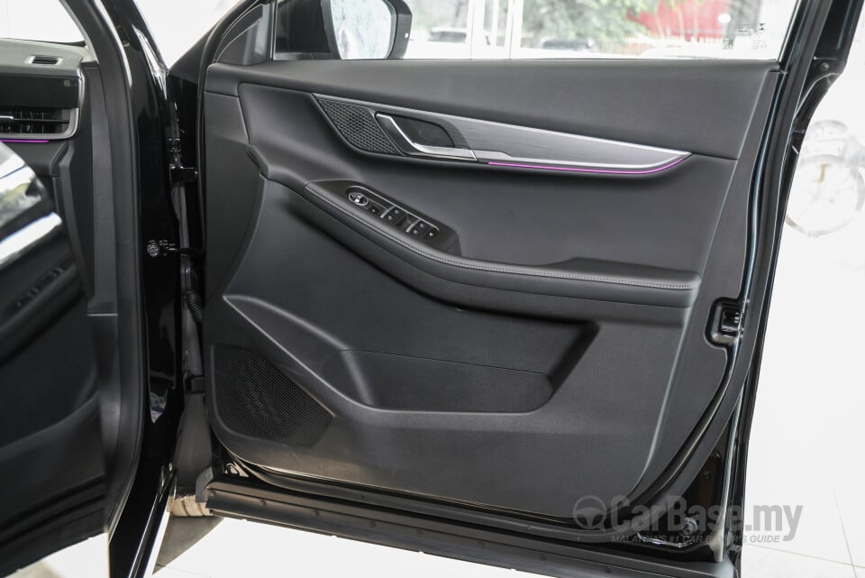 Omoda Jaecoo J5 Mk1 (2026) Interior