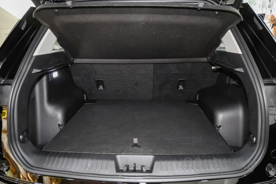 Omoda Jaecoo J5 Mk1 (2026) Interior