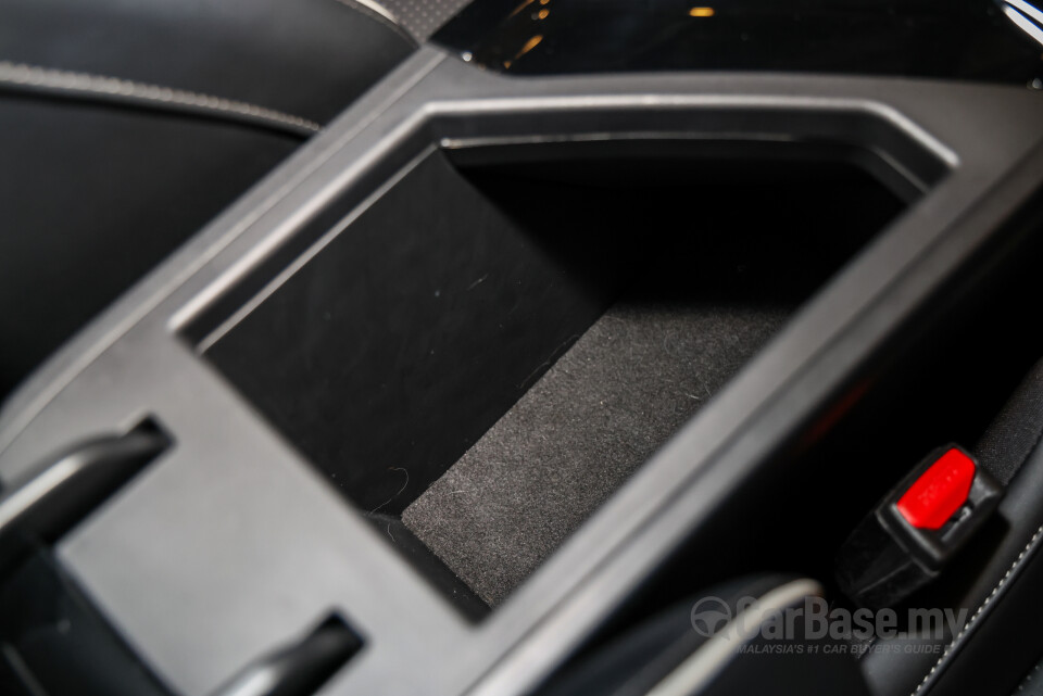 Omoda Jaecoo J5 Mk1 (2026) Interior