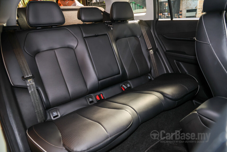 Omoda Jaecoo J5 Mk1 (2026) Interior