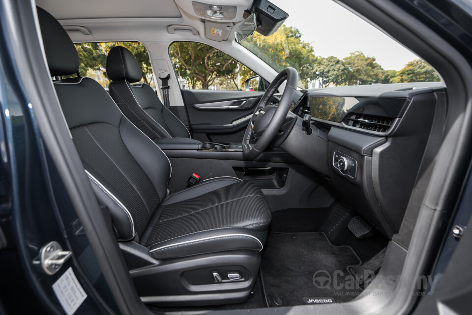 Omoda Jaecoo J5 Mk1 (2026) Interior