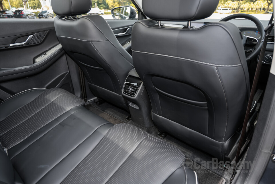 Omoda Jaecoo J5 Mk1 (2026) Interior