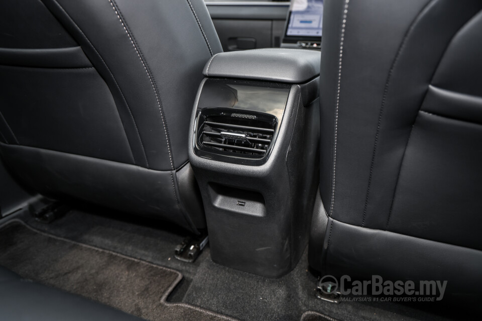 Omoda Jaecoo J5 Mk1 (2026) Interior