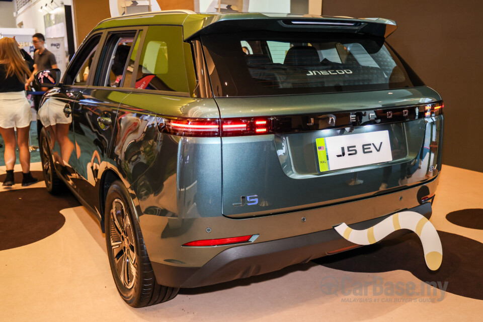 Omoda Jaecoo J5 EV Mk1 (2026) Exterior