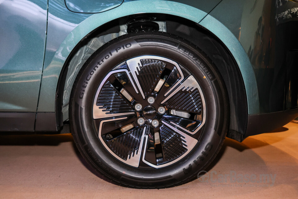 Omoda Jaecoo J5 EV Mk1 (2026) Exterior