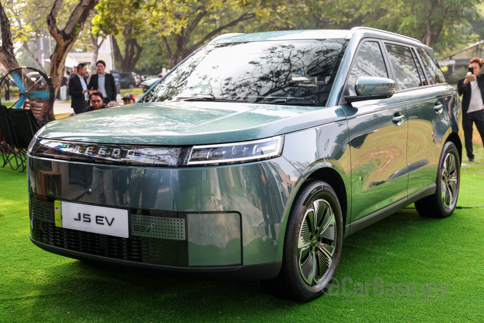 Omoda Jaecoo J5 EV Mk1 (2026) Exterior