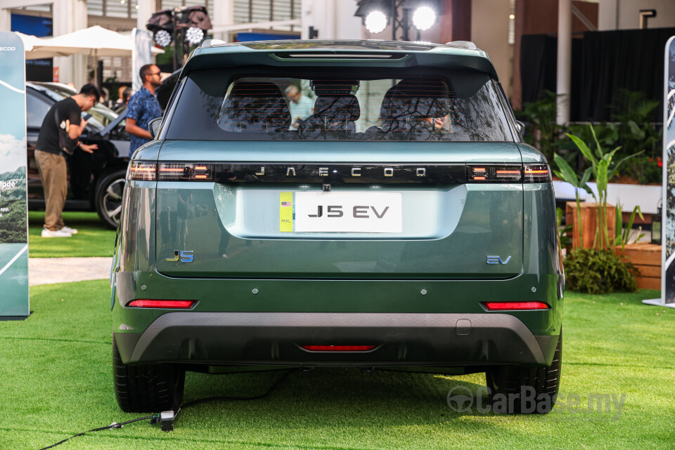 Omoda Jaecoo J5 EV Mk1 (2026) Exterior