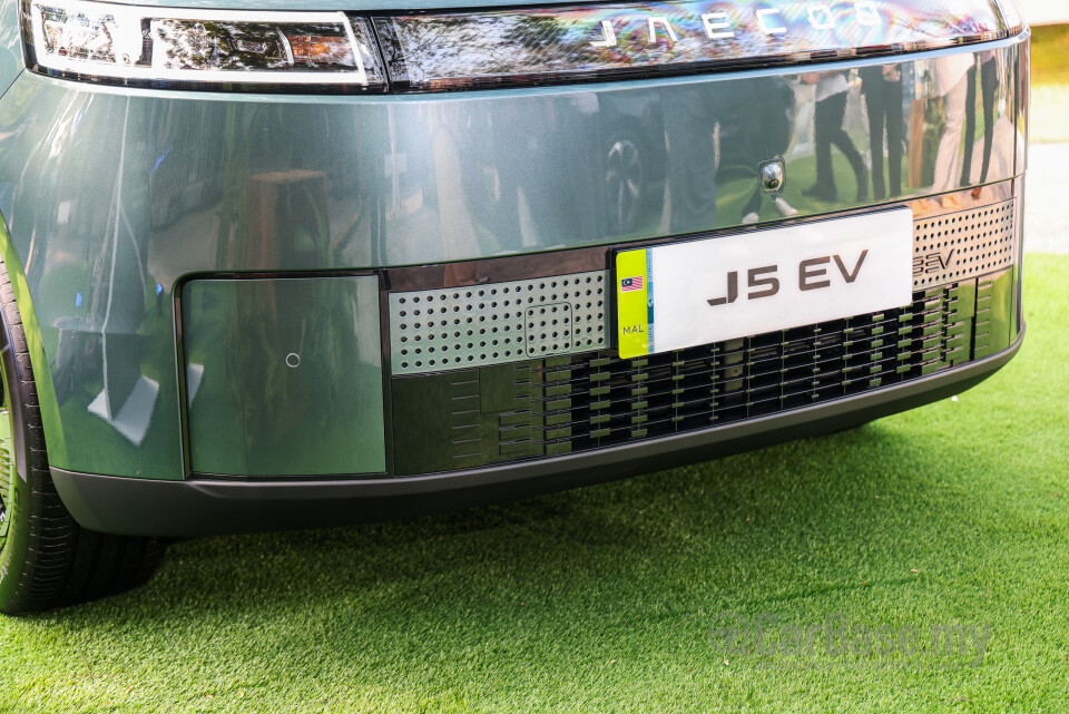 Omoda Jaecoo J5 EV Mk1 (2026) Exterior