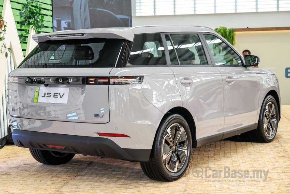 Omoda Jaecoo J5 EV Mk1 (2026) Exterior