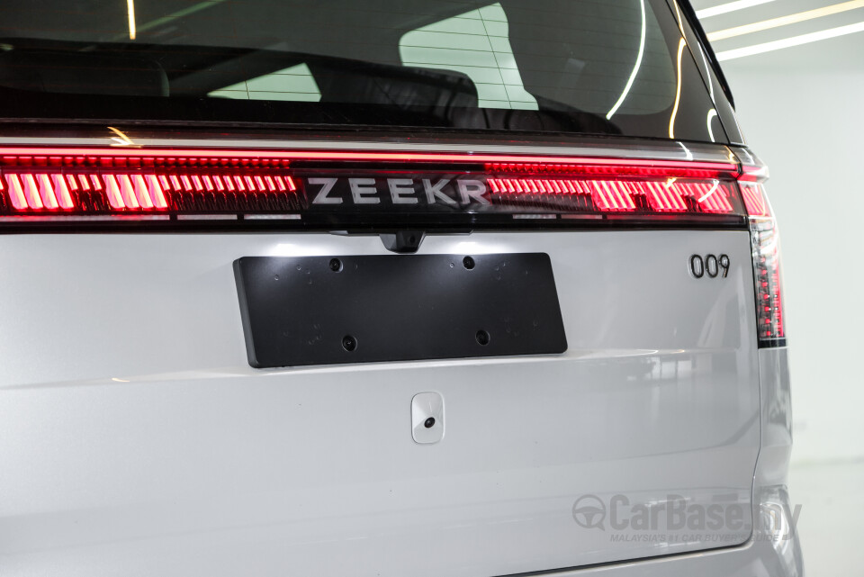 Zeekr 009 EF1E (2024) Exterior