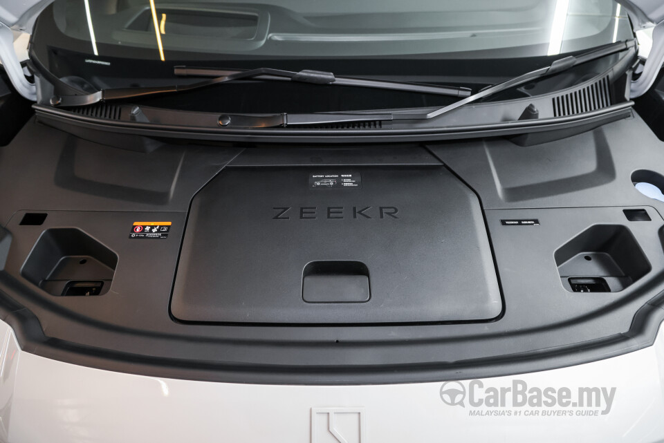 Zeekr 009 EF1E (2024) Exterior